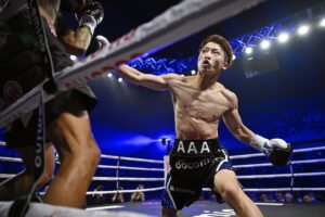 Inoue vince per TKO su Fulton