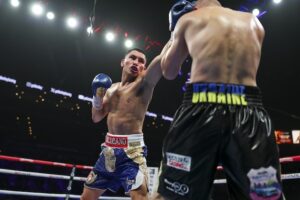 Vergil Ortiz Jr batte Bogachuk ai punti