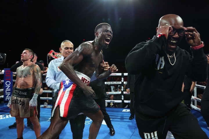 Richardson Hitchins supera Liam Paro per il titolo IBF,